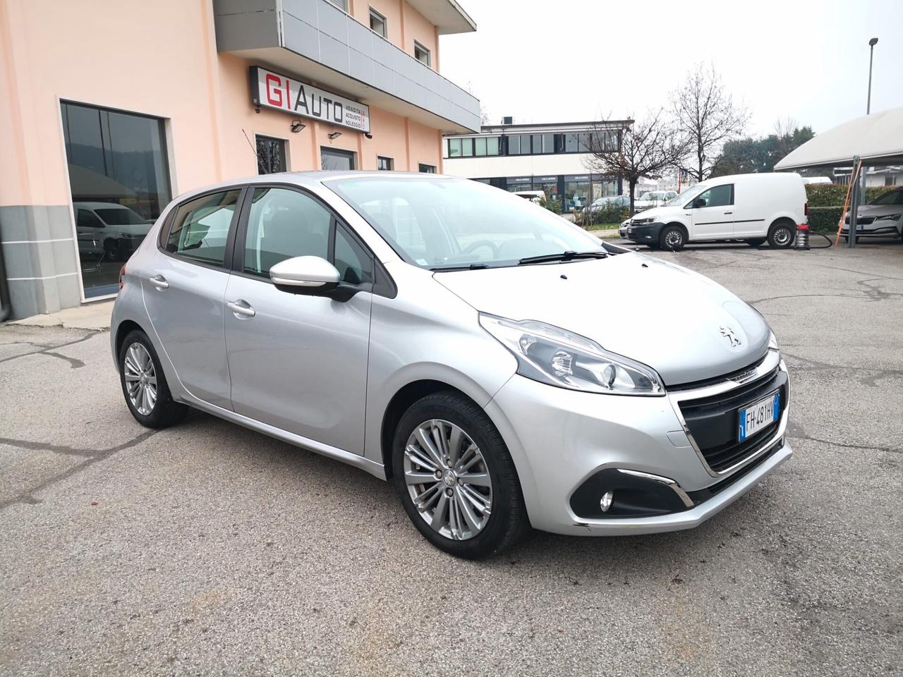 Peugeot 208 PureTech 1.2 82CV 5p. ***NEOPATENTATI***UNIPROPRIETARIO***