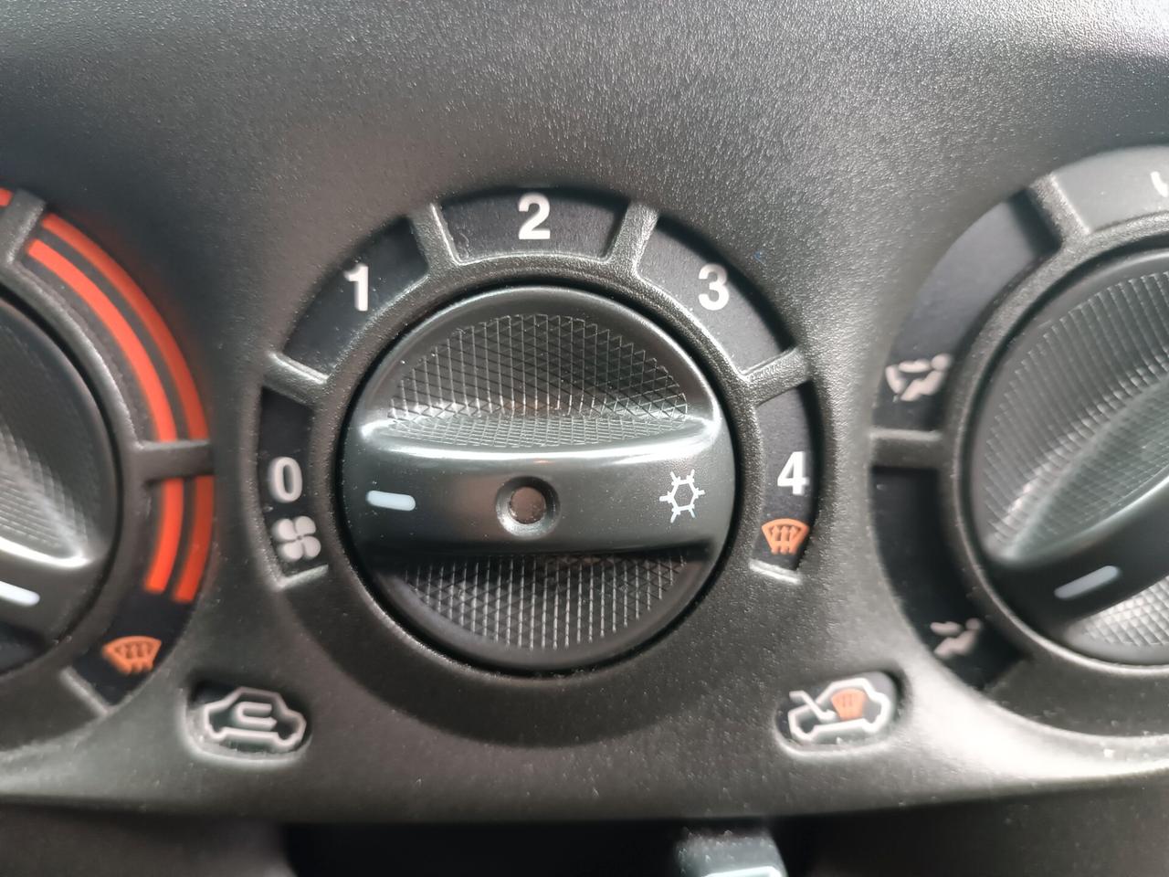 Fiat Punto 1.2i cat 5 porte ELX