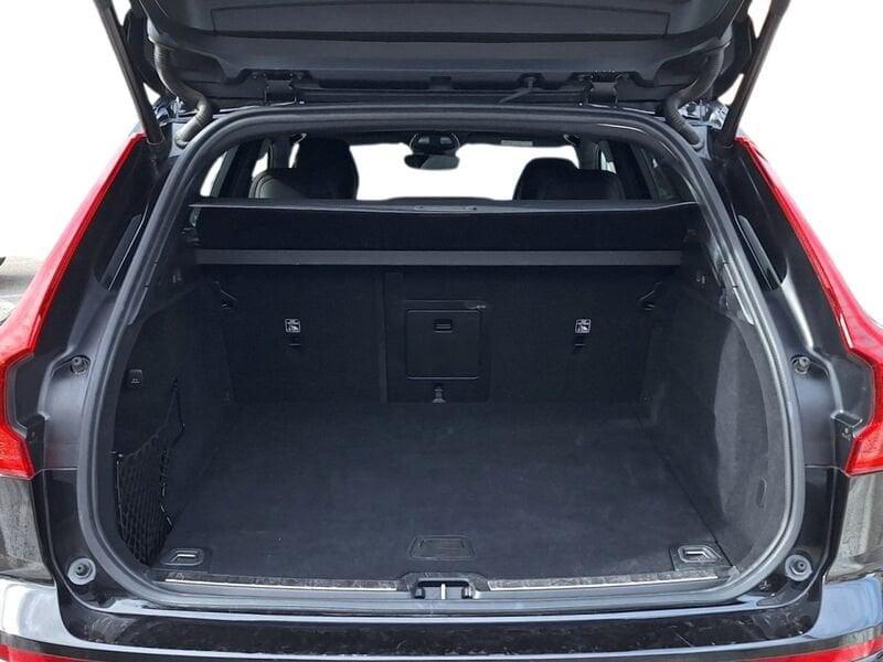 Volvo XC60 B5 250+14 CV AWD Automatica Mild Hybrid Plus Dark