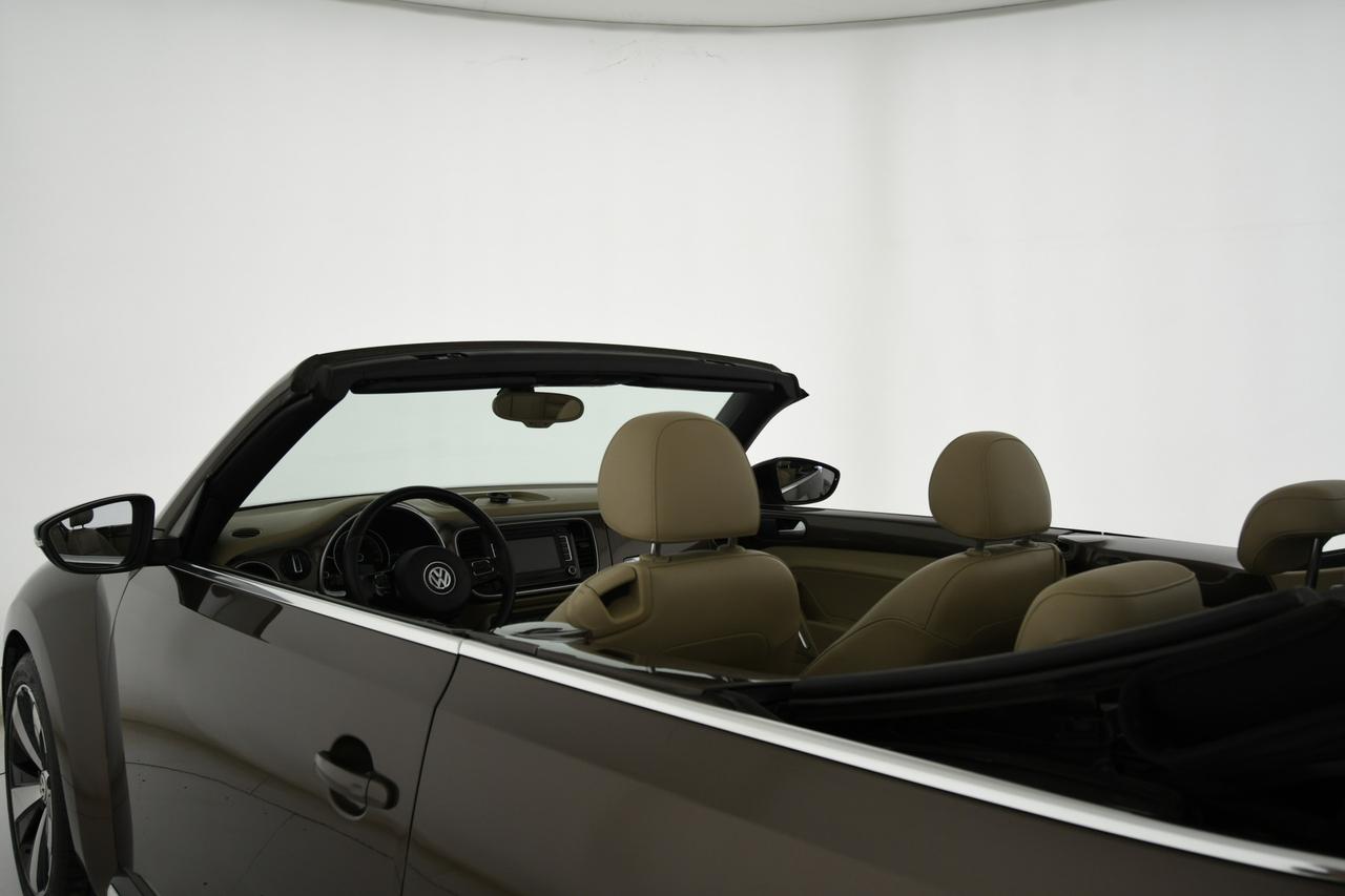 VOLKSWAGEN Maggiolino Cabrio 2.0 tdi Sport 140cv dsg PELLE+LED+C18"