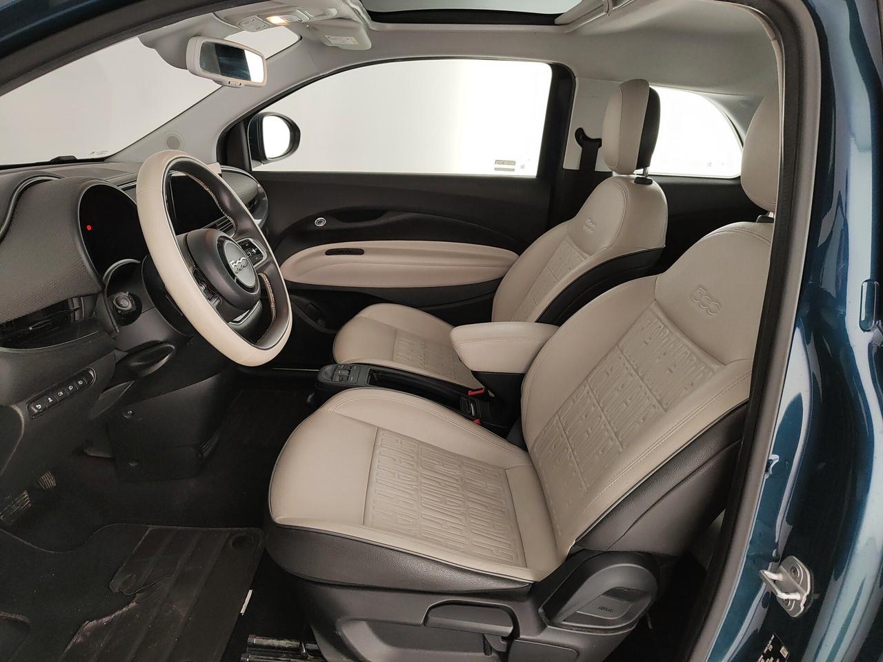 Fiat 500e Berlina 42 kWh La Prima