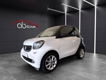 Smart fortwo 1.0 Youngster 71cv twinamic my18