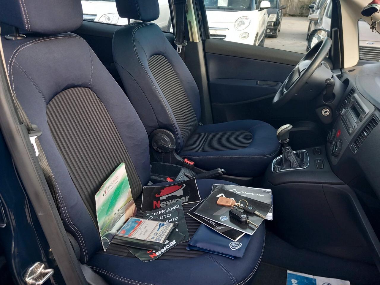 Lancia MUSA 1.6 Multijet Oro gomme nuove doppia chiava ottima utilitaria