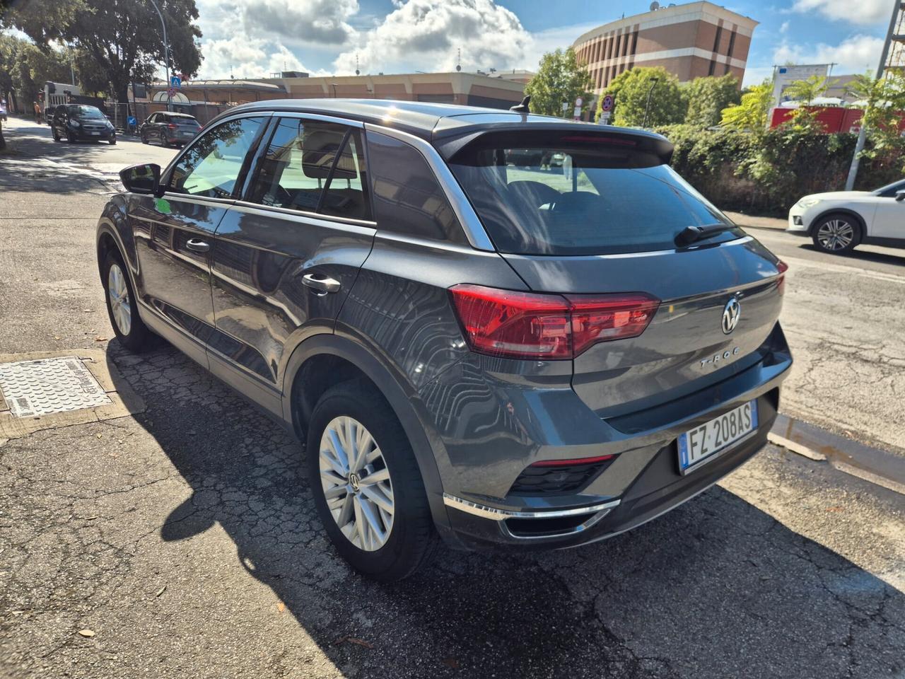 Volkswagen T-Roc 1.6 TDI SCR Business BlueMotion Technology