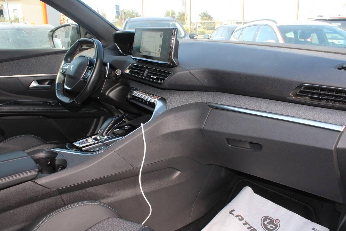 Peugeot 3008 II 1.5 bluehdi Allure Pack s&s 130cv AUTO con CarPlay