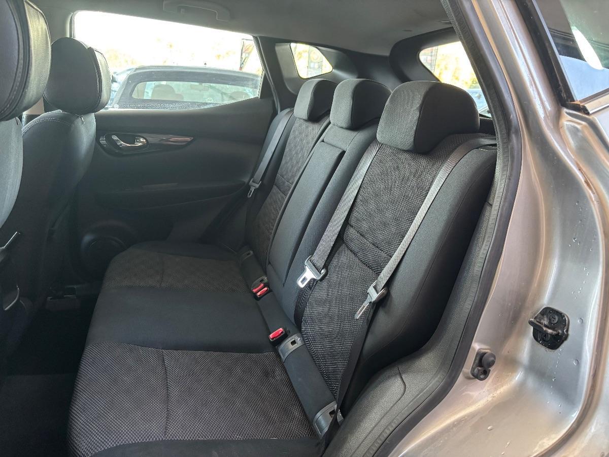 NISSAN - Qashqai