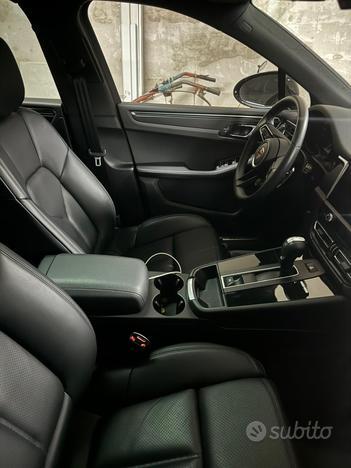 Porsche Macan 12/2022 8.000 km