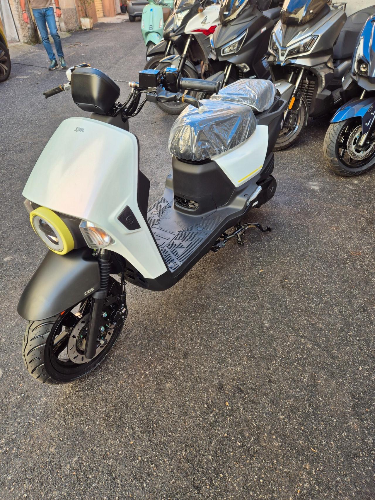 SYM 4MICA 125 TRASPORTO CONSEGNE