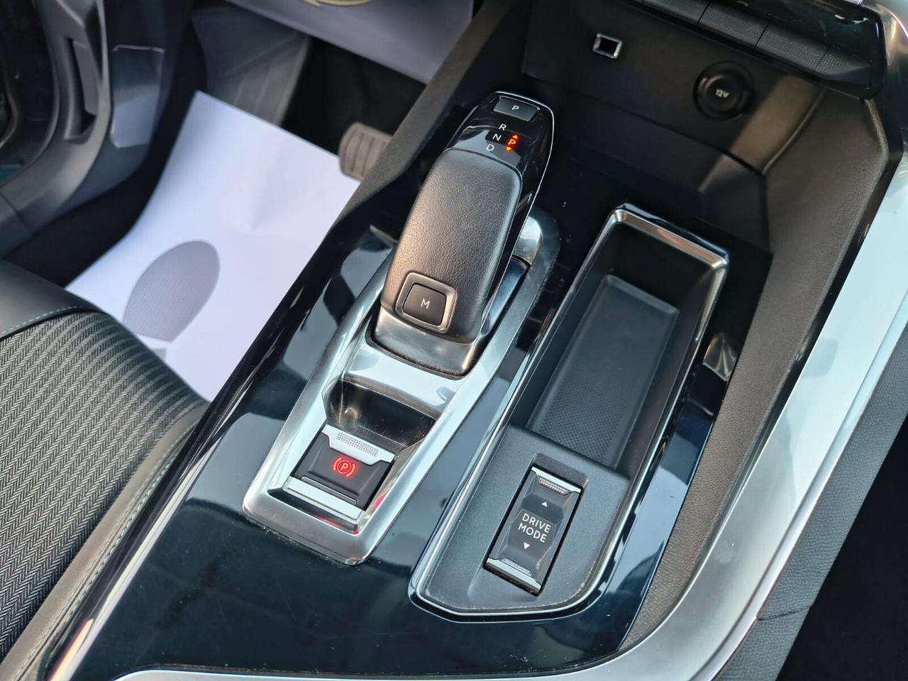 Peugeot 3008 1.5 HDi/DIESEL *AUTO* Allure*PREZZO REALE