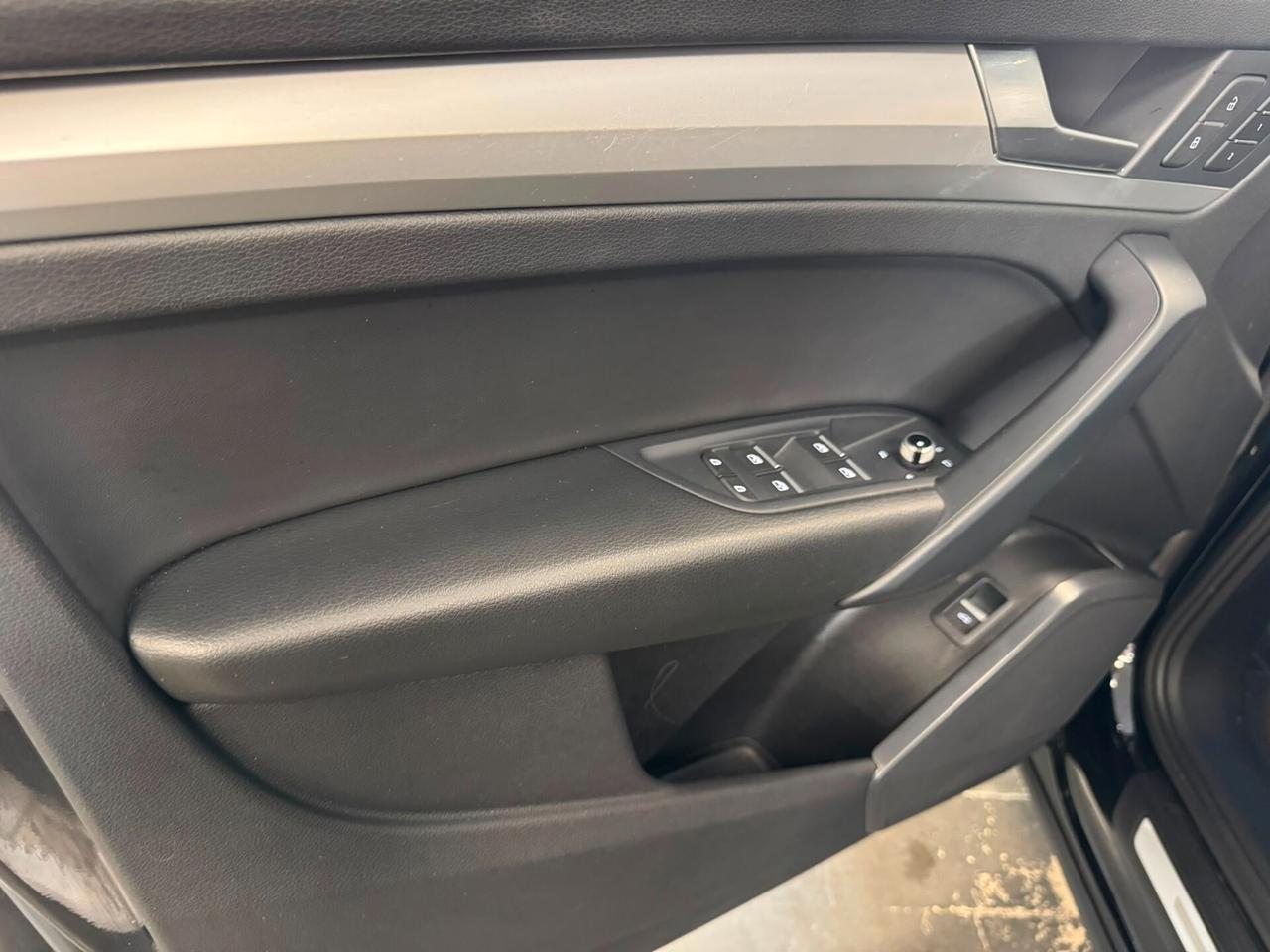 Audi Q5 SPB 40 TDI quattro S tronic Identity Black
