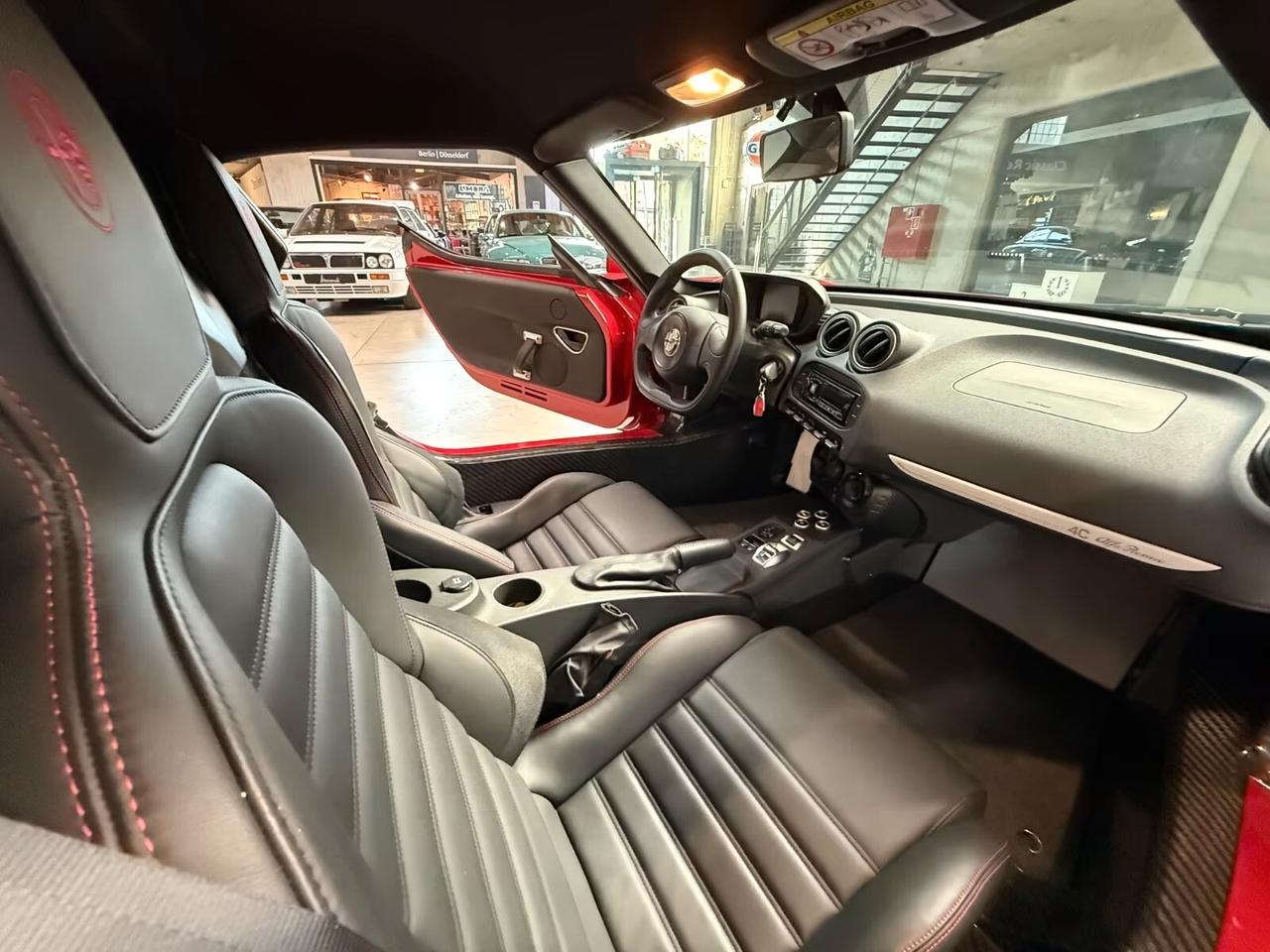 Alfa Romeo 4C 1750 TBi CARBONIO SEDILI