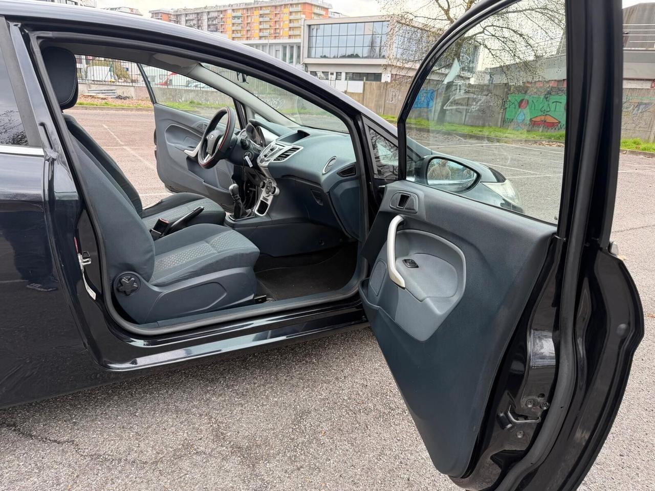 Ford Fiesta 1.2 82CV 3 porte Titanium