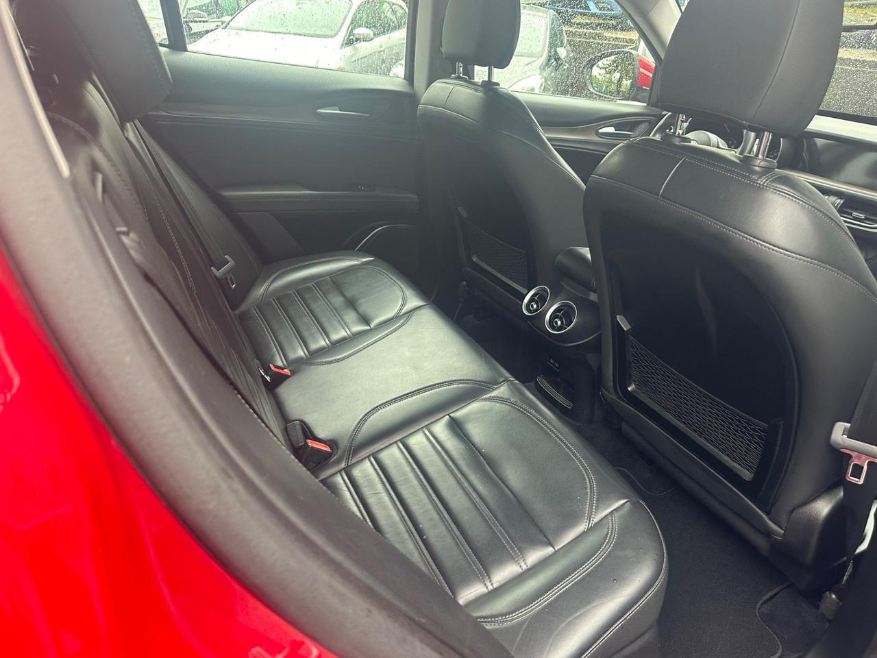 Alfa Romeo Stelvio 2.0 Turbo 280 CV AT8 Q4 Super