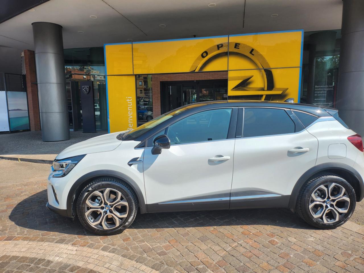 Renault Captur Plug-in Hybrid E-Tech 160 CV Intens