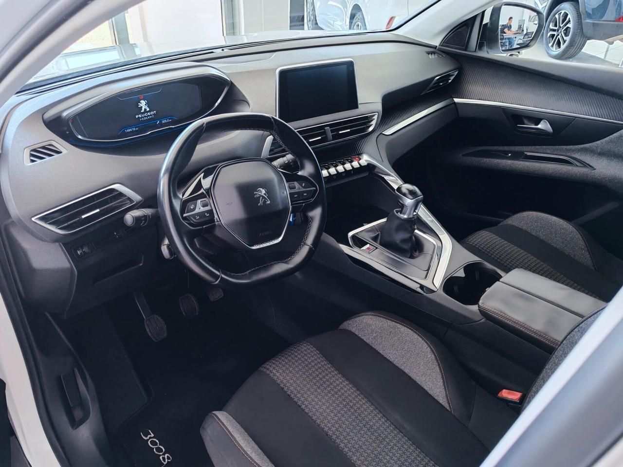 Peugeot 3008 1.5 BlueHDi 130cv Business 2018