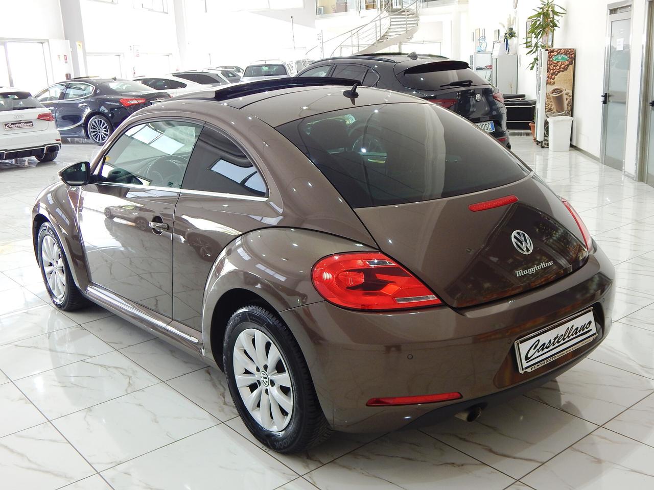 Volkswagen Maggiolino 1.6 TDI Design 105cv TETTO APRIBILE-XENON-LED