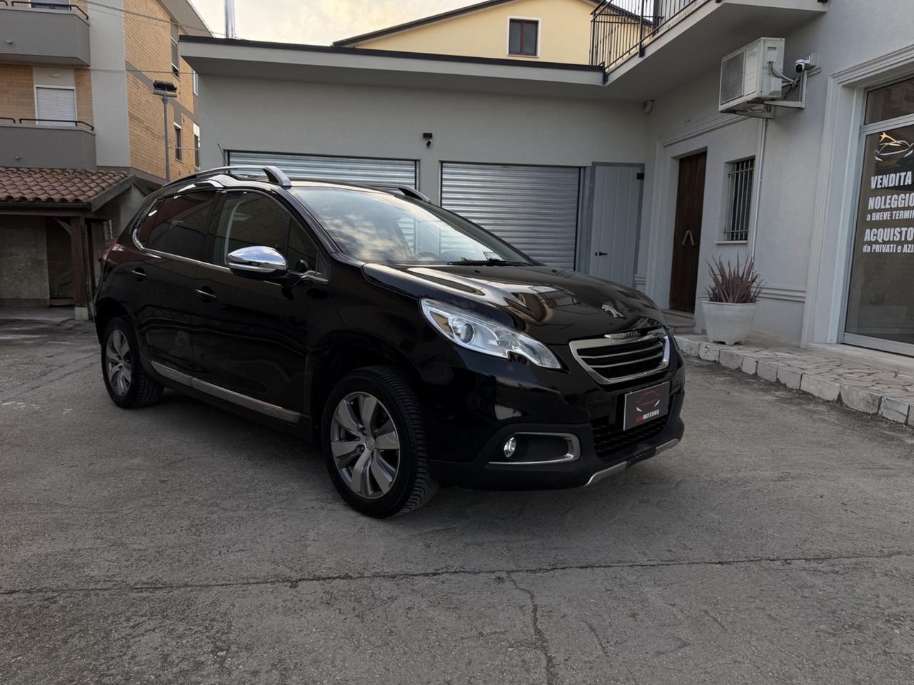 Peugeot 2008 1.6 e-HDi 92CV Allure - CAMBIO AUTOMATICO