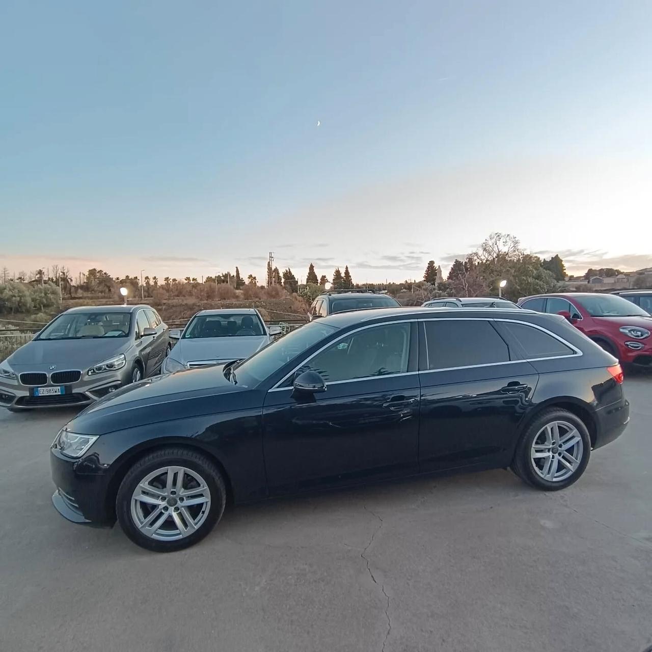 Audi A4 2.0 TDI 150 CV ultra S tronic KM CERTIFICATI