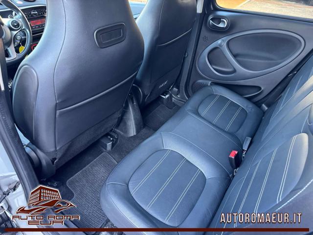 SMART ForFour 70 1.0 twinamic Prime BRABUS Style LED! PROMO!