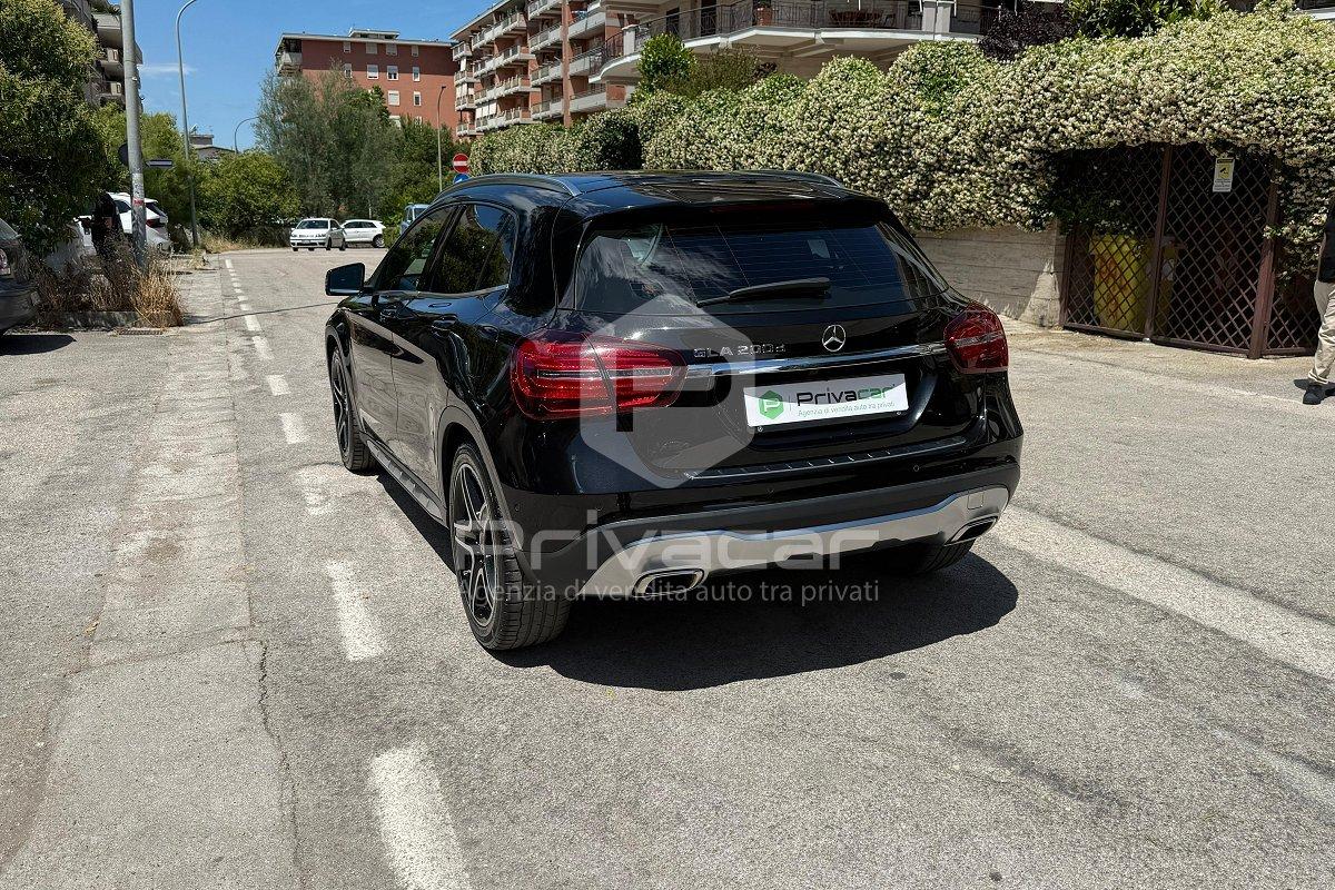 MERCEDES GLA 200 d Automatic Sport