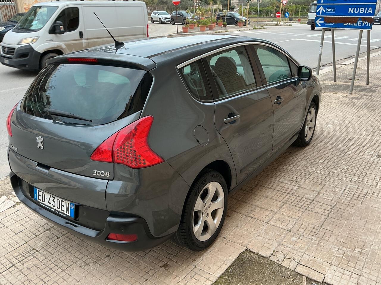 Peugeot 3008 1.6 HDi 110CV Premium