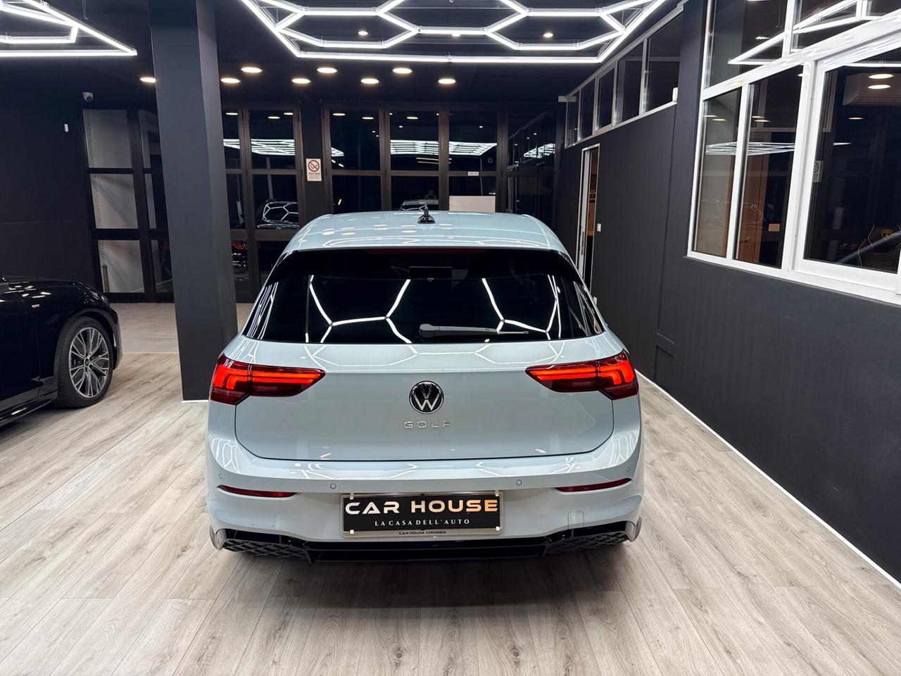 Volkswagen Golf 2.0 TDI 150CV R-Line DSG