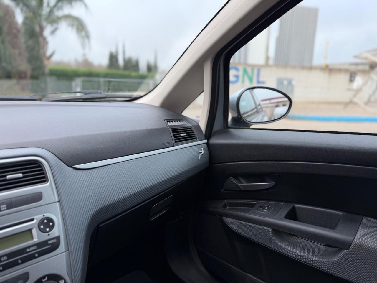 Fiat Grande Punto 1.4 5 porte SOLI 149.000KM