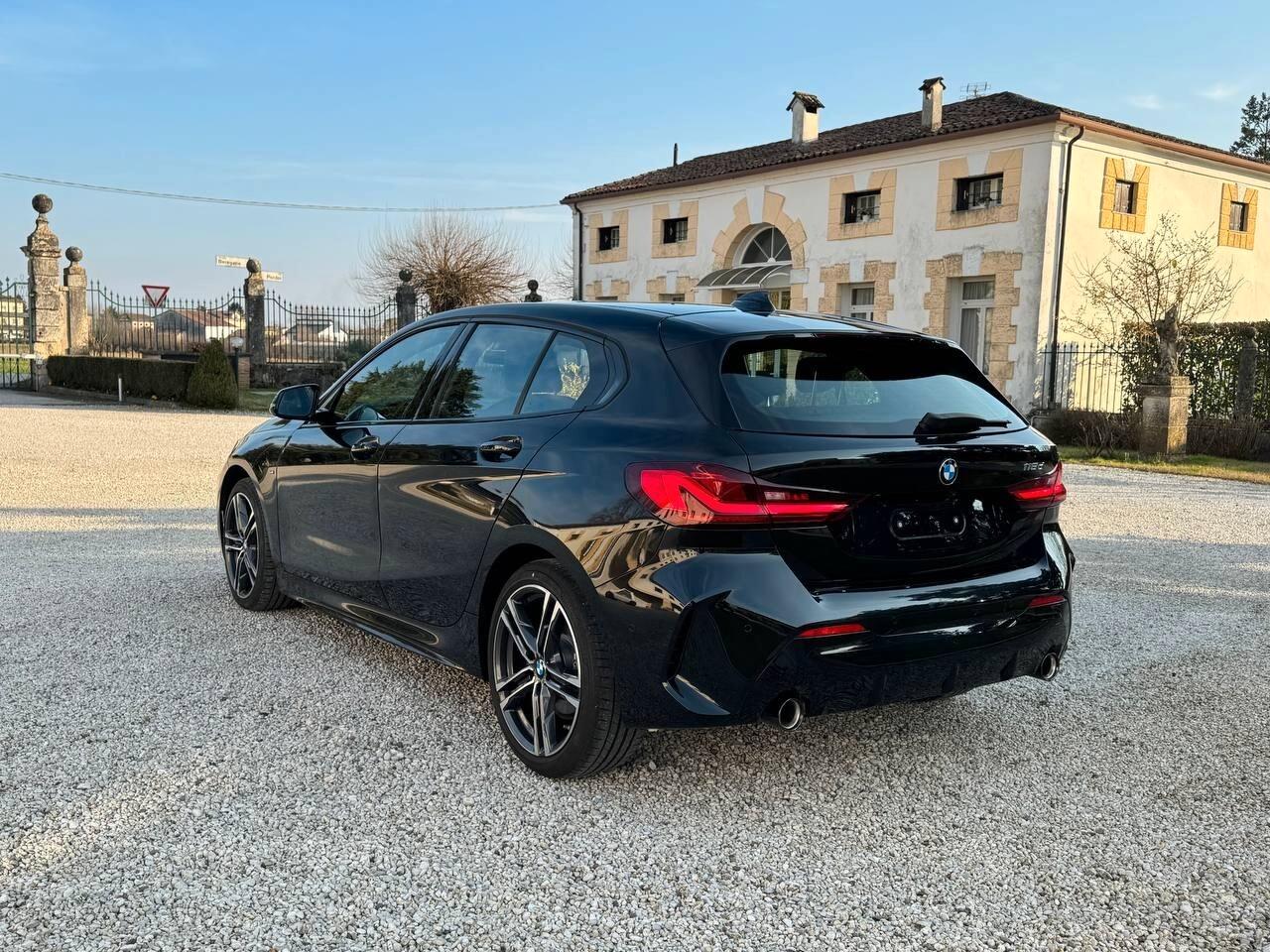 Bmw 118 118d 5p. Msport