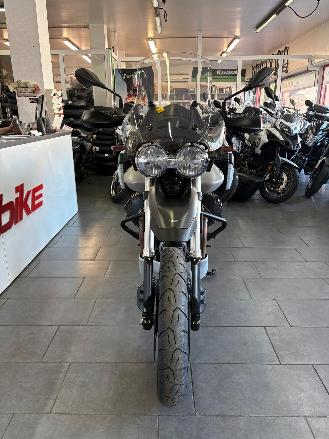 Moto Guzzi V 85 Travel - 2023