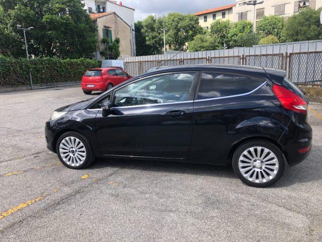 FORD Fiesta 1.6 TDCi 95CV 3 porte Tit.