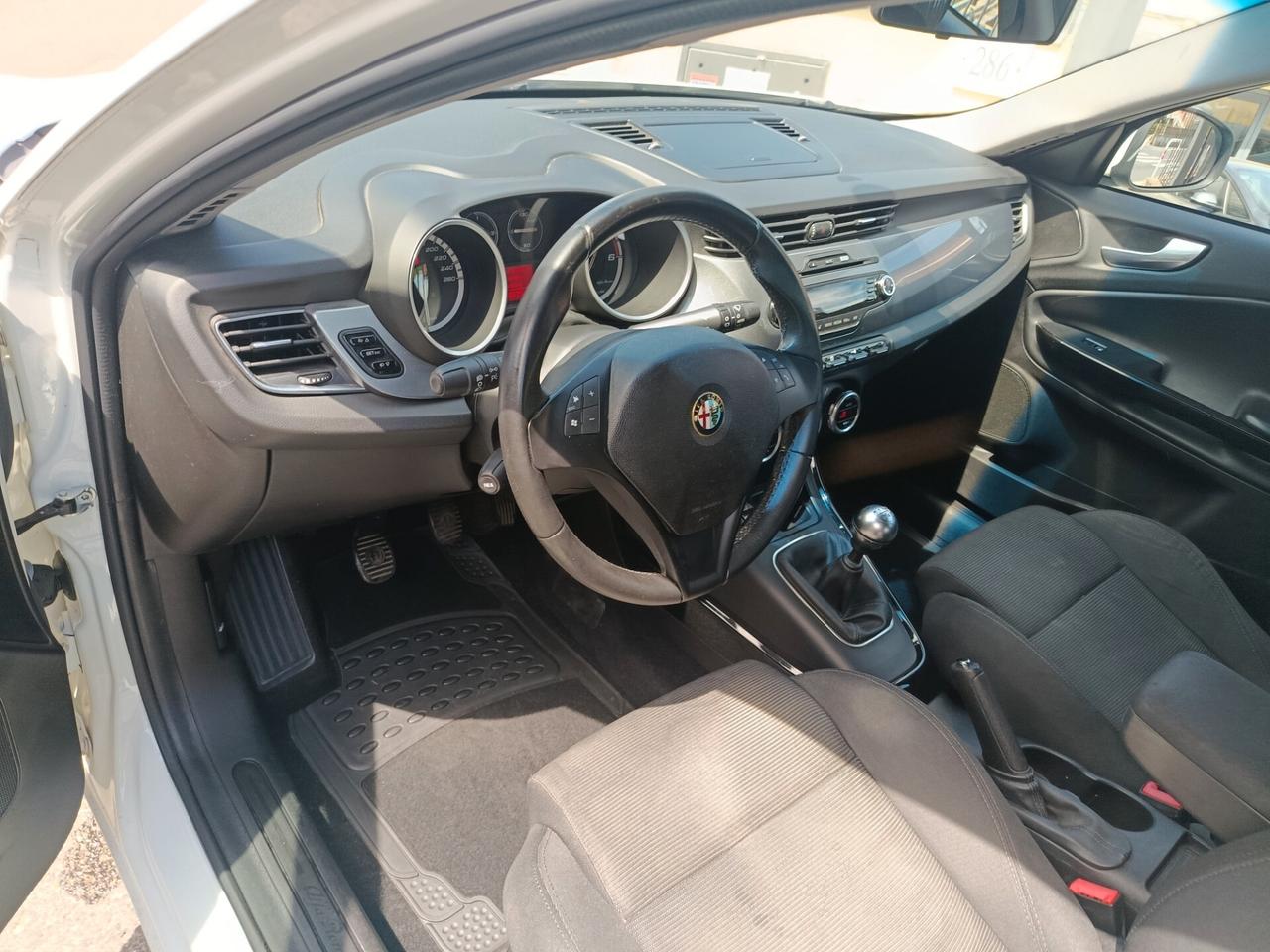 Alfa Romeo Giulietta 2.0 JTDm-2 140 CV Exclusive