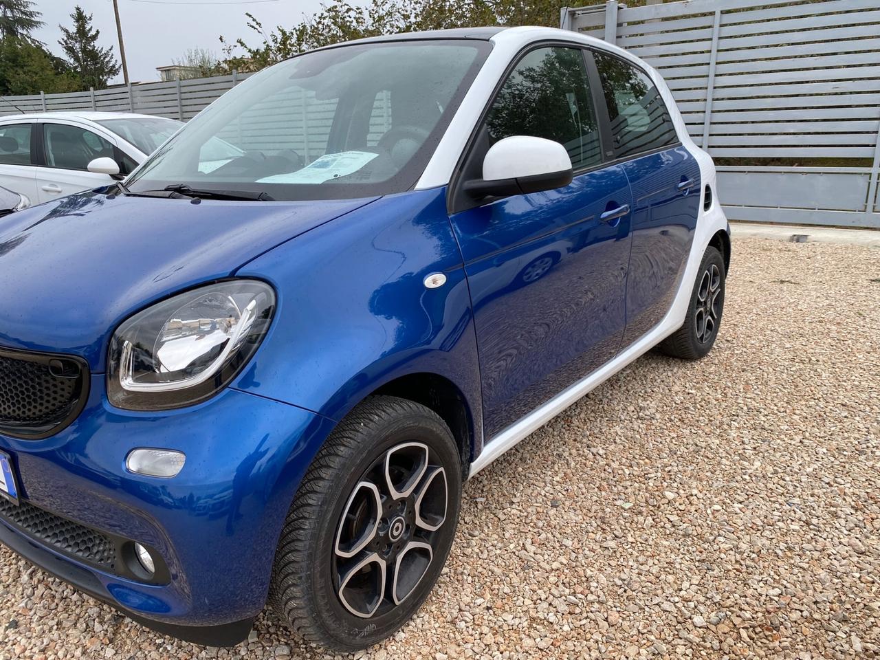 Smart ForFour 70 1.0 benzina twinamic Passion