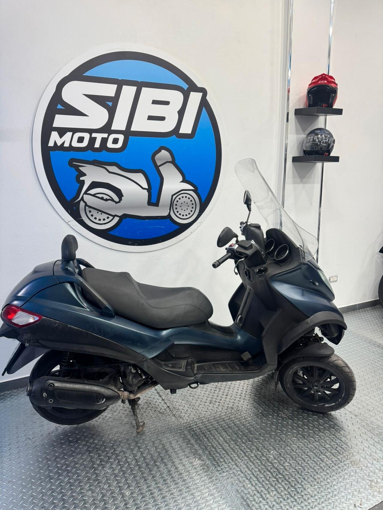 PIAGGIO MP3 300
