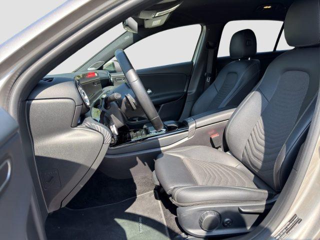 MERCEDES-BENZ A 180 A 200 Automatic Sport