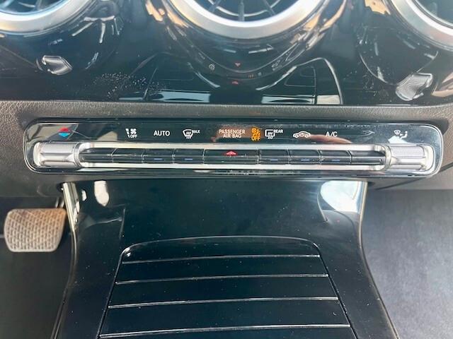 Mercedes-Benz CLA 200 Shooting Brake d Executive "NAVI / PDC /TELECAMERA /