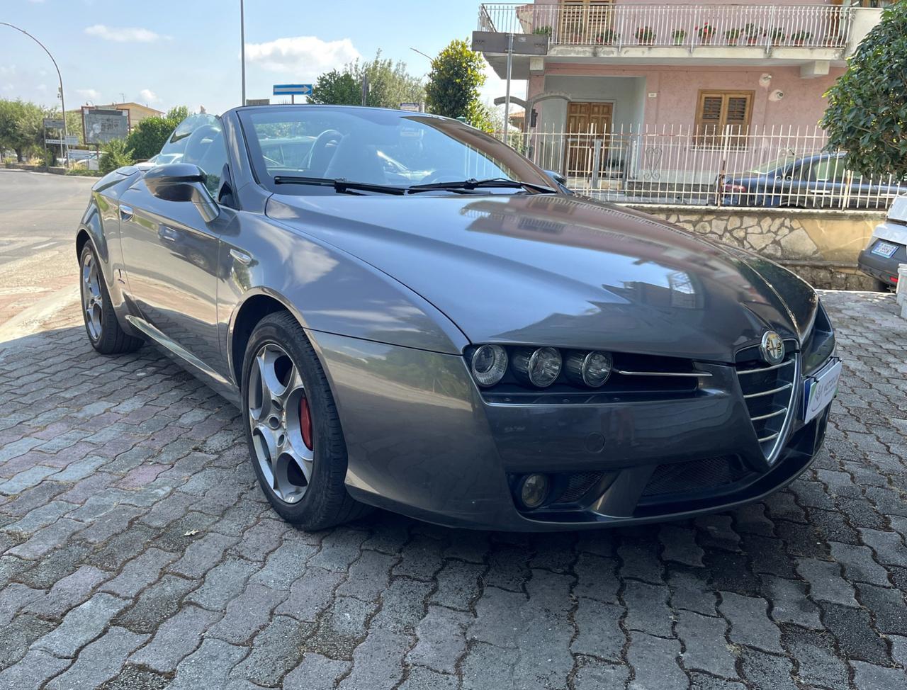 Alfa Romeo Spider 2.4 JTDM 200CV