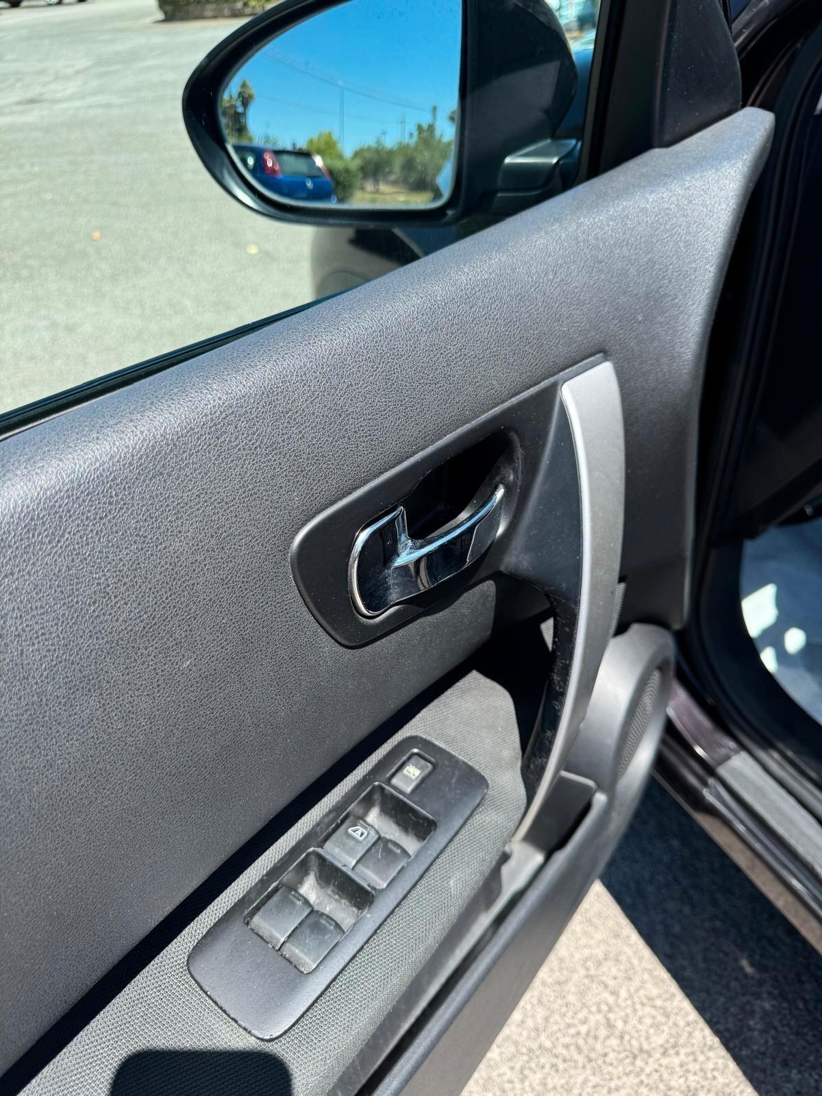 Nissan Qashqai 1.6 GPL 116CV N- TEC TETTO NAVI - 2010