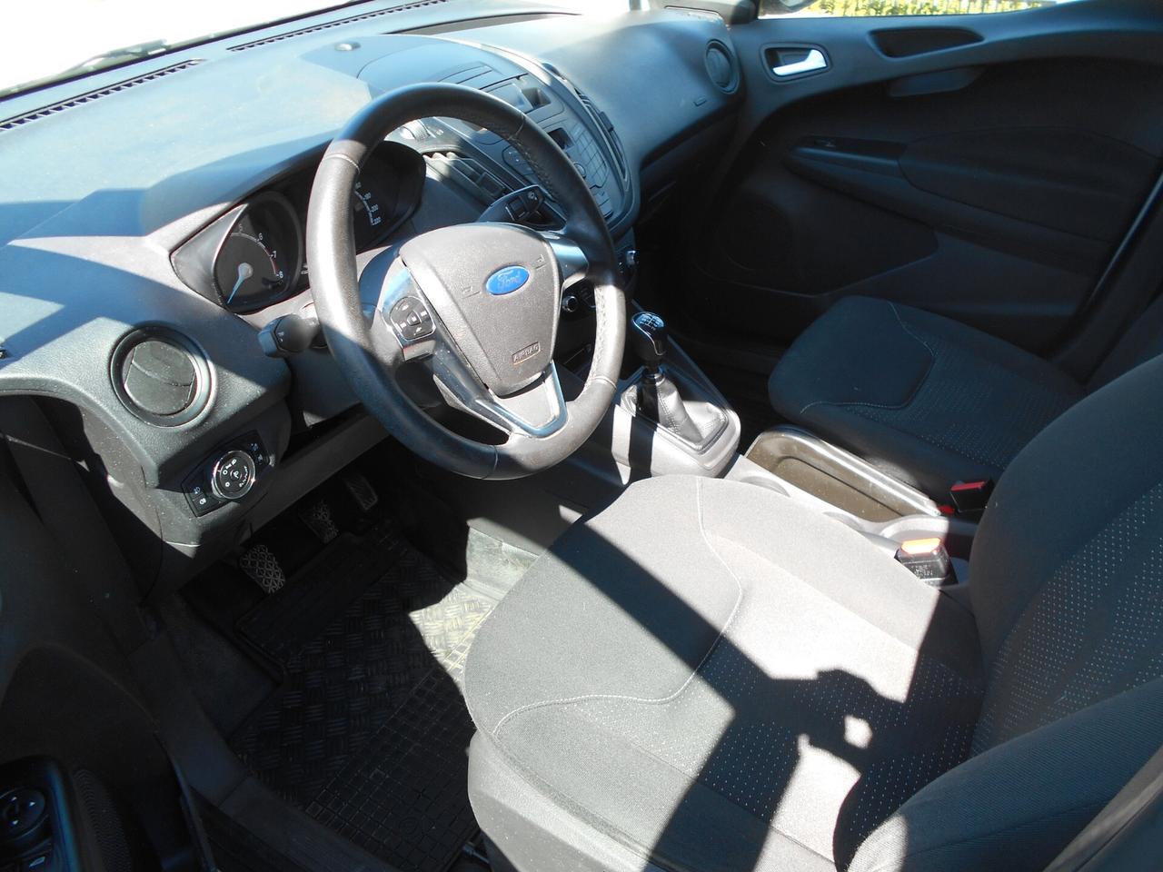 FORD TRANSIT COURIER 1.0 VAN ALLESTITO COVER PER ALIMENTI E MEDICINALI
