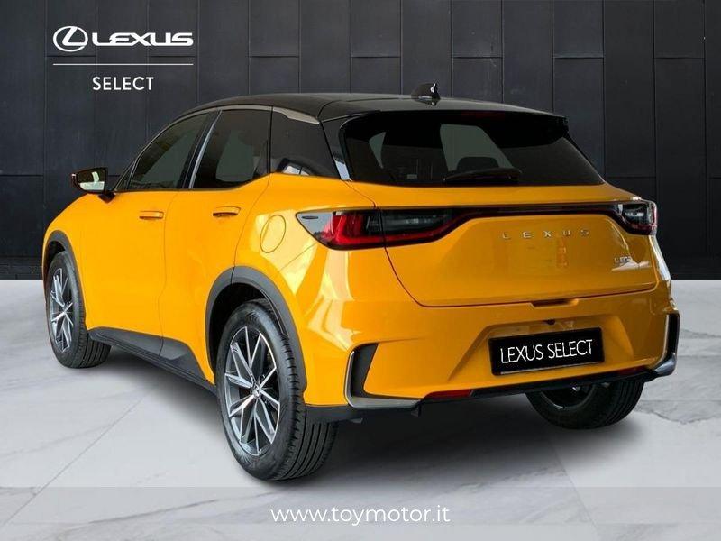 Lexus LBX Hybrid Emotion