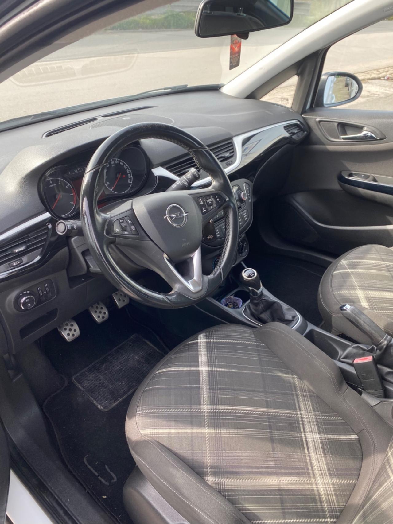 Opel Corsa 1.4 90CV GPL Tech Coupé b-Color