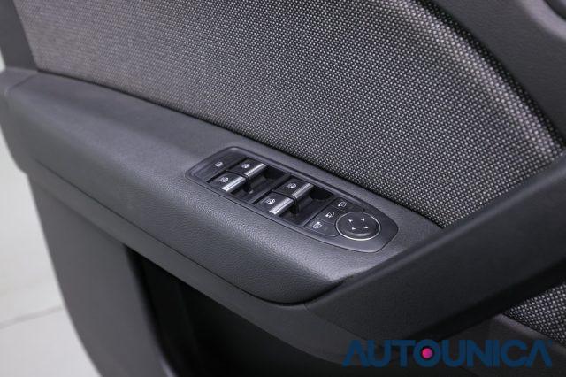 RENAULT Captur ECO-G 100 CV TECHNO FULL LED NEOPATENTATI