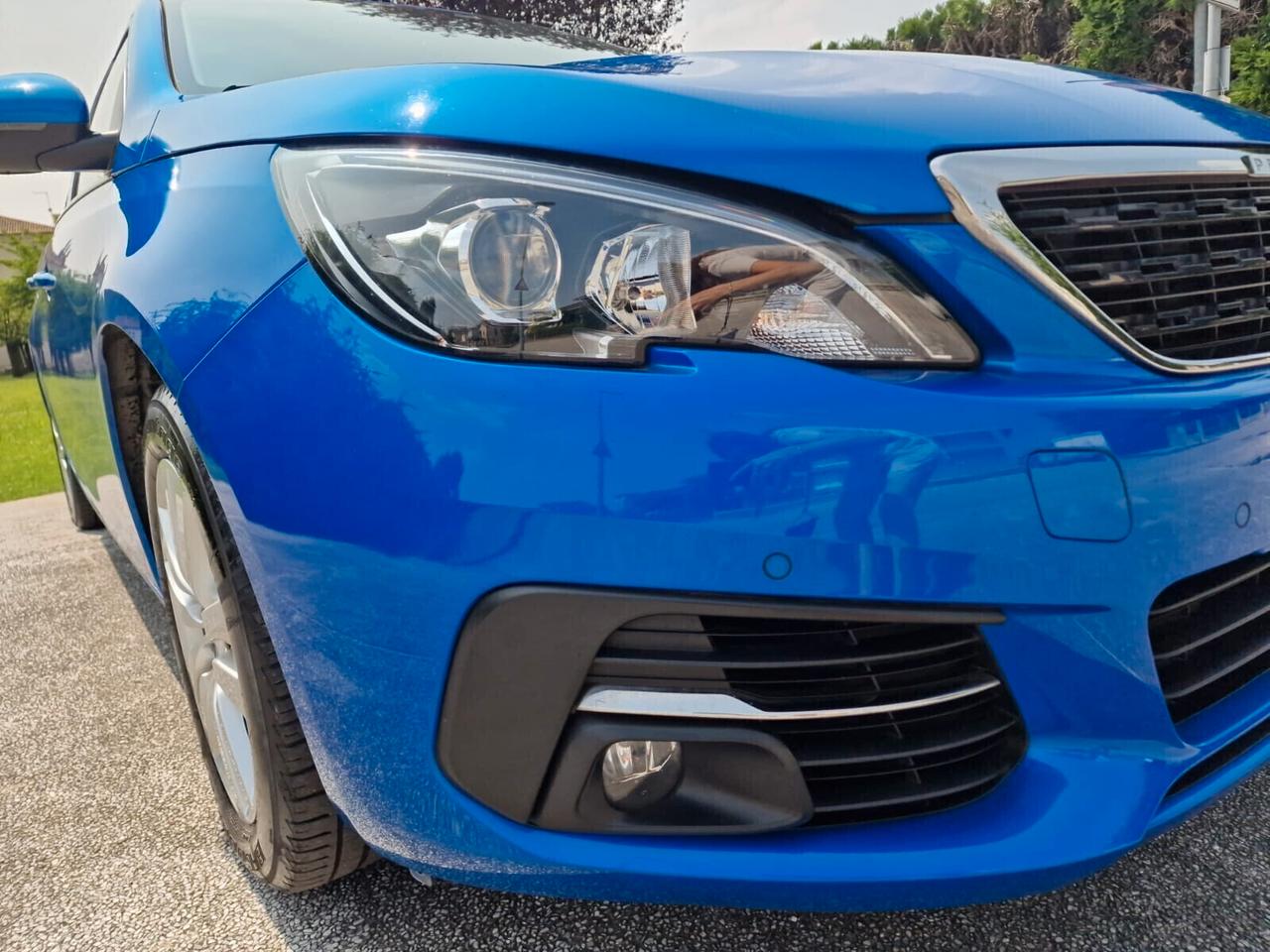 Peugeot 308 BlueHDi 130 S&S Allure