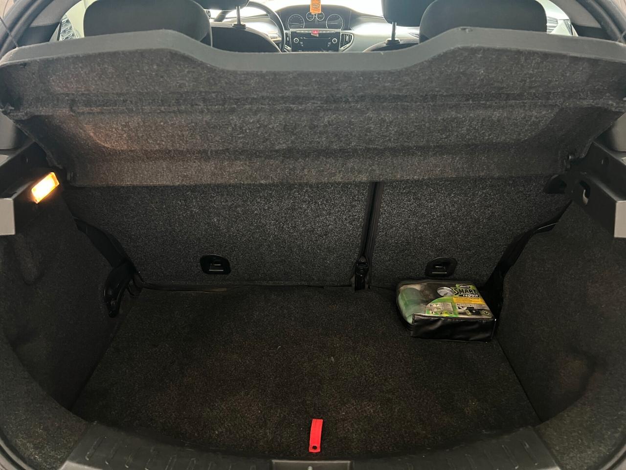 Lancia Ypsilon 1.2 69 CV 5 porte GPL Ecochic Platinum