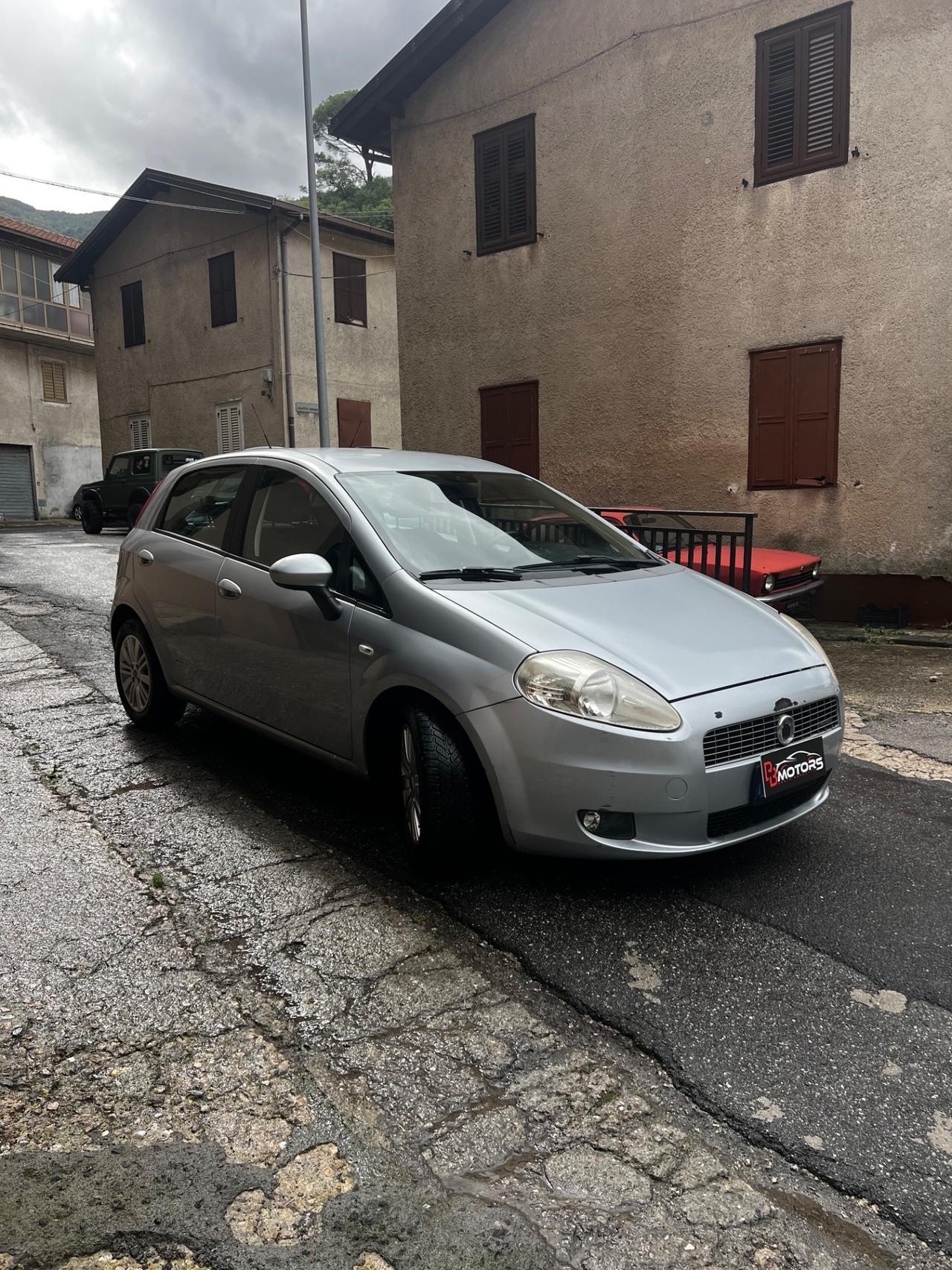 Fiat Grande Punto 1.3 MJT 75 CV 5 porte Dynamic