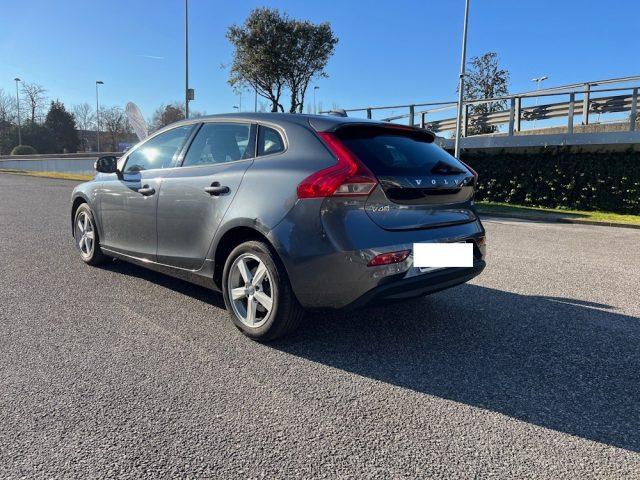 VOLVO V40 D2 1.6 Summum OK NEOPATENTATI