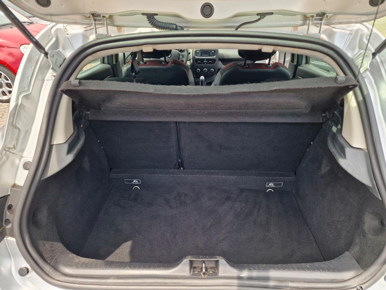 Renault Clio 1.2 75CV neopatentati 2013