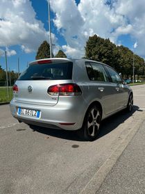 Volkswagen Golf Business 1.6 TDI DSG 5p. Highline