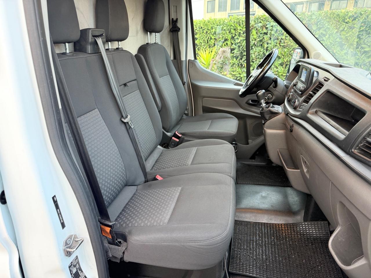 Ford Transit 330 2.0TDCi MHEV 130CV 2022