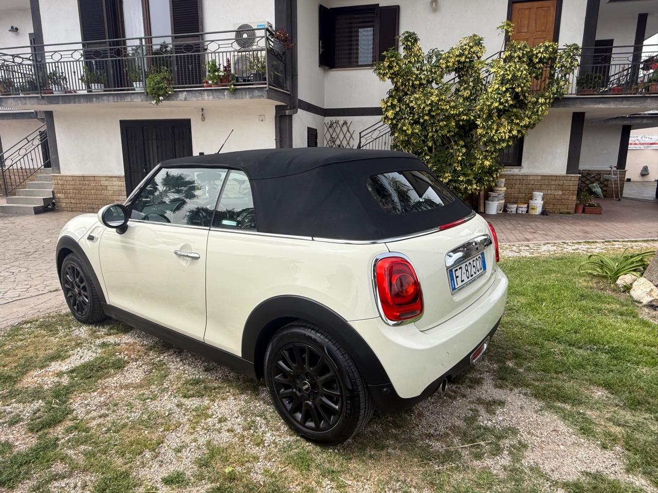 Mini 1.5 Cooper D Cabrio