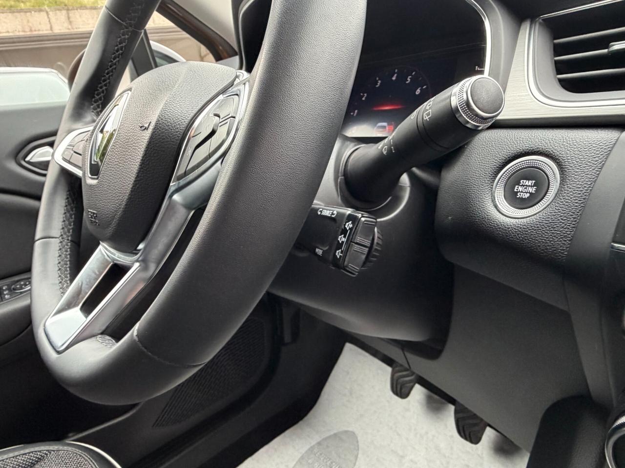 Renault Captur 1.0 TCE 100 cv. INTENS